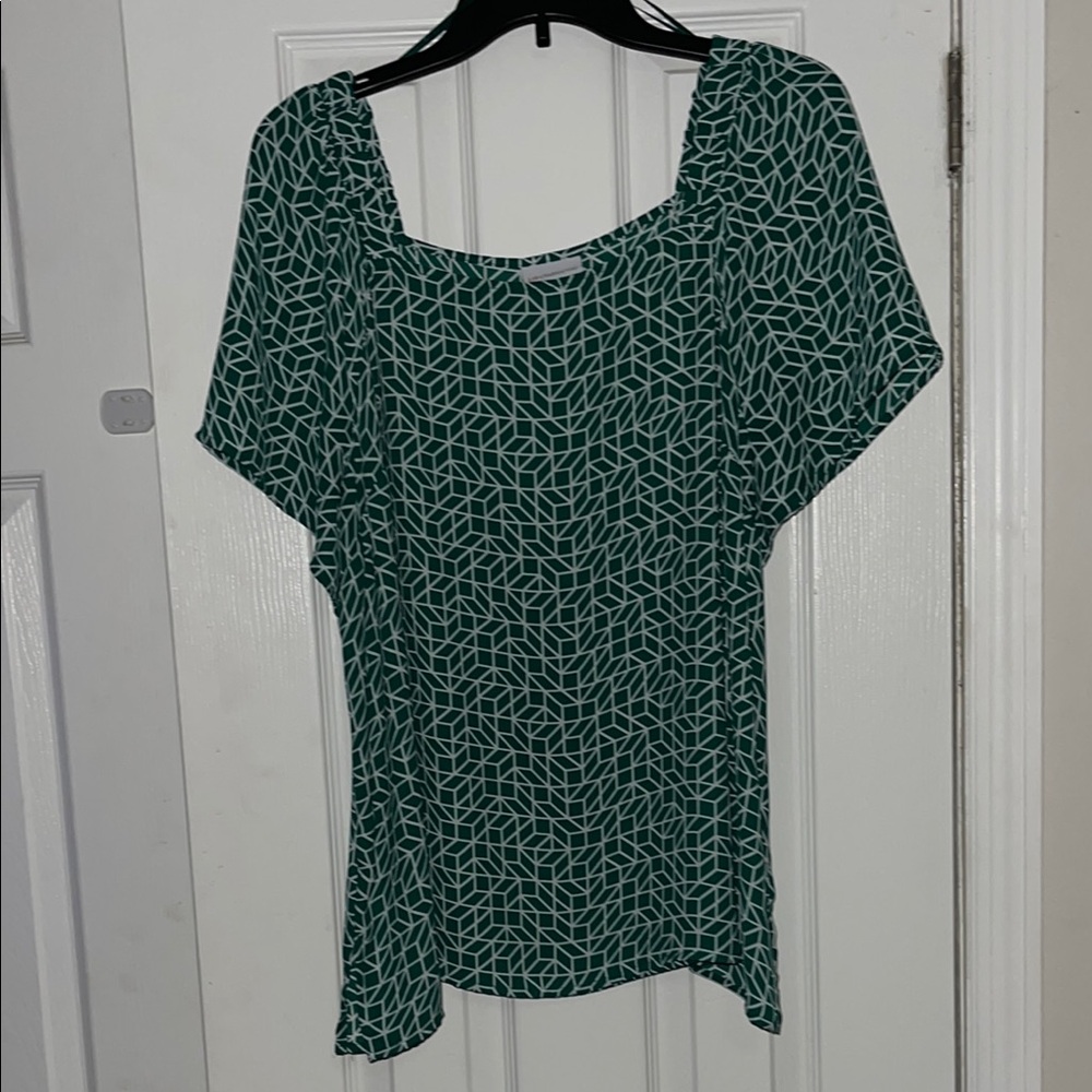 Green Geometric Women's Top
